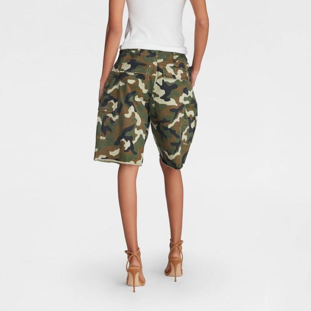 KBB by Kahlana -  Women's Mid-Rise 'The Cargo Shorts' Green - Picture 2 of 3